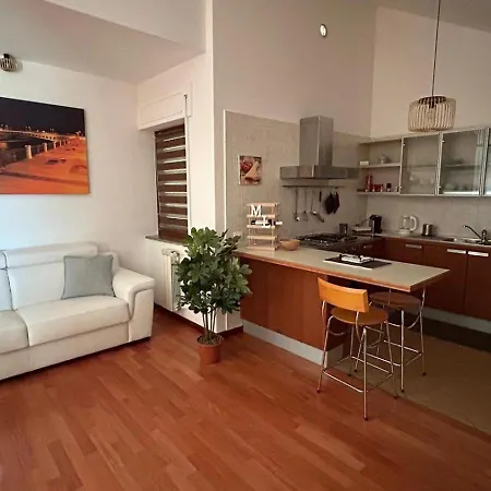 דירה Mansarda Luxury